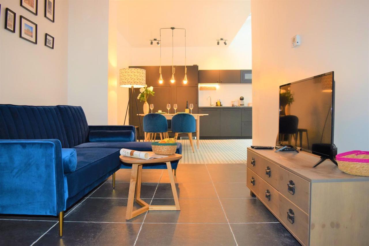 Sweet Center Apartment
